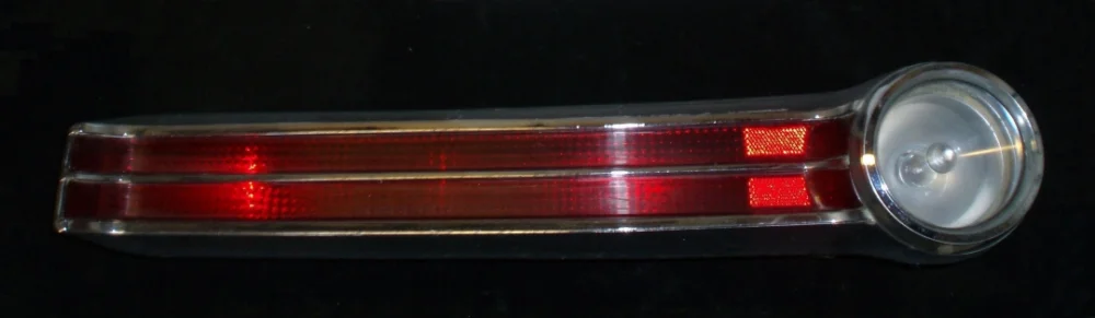 Billig 1968 Chrysler 300 taillight left