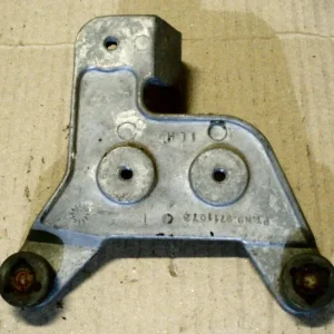1967 Buick Electra 2dr ht steering wheel for the glass channel in the door left Extra rabatt