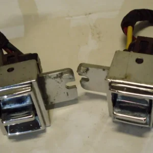 1962 Cadillac Fleetwood right front power window control, side window and ventilation window Bästa pris