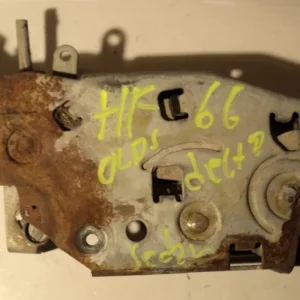 1966 Oldsmobile Delta 88 4 dr sedan lockcase right front Rabatter