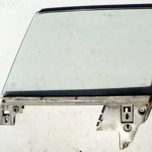 1966 Mercury Park Lane 4 dr ht side window front left Erbjudande