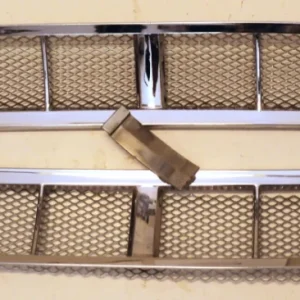 1959 Imperial fresh air grille 3 parts Köp nu