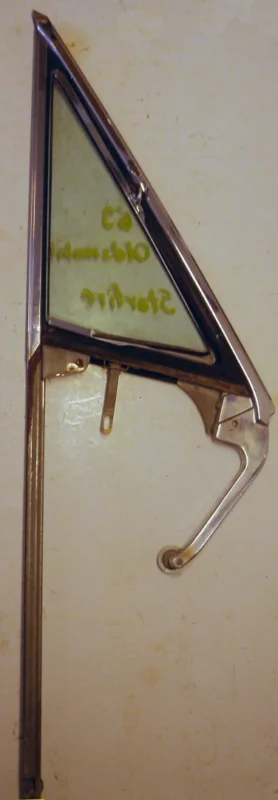 1963 Oldsmobile Starfire ventilation window unitrigh Billig