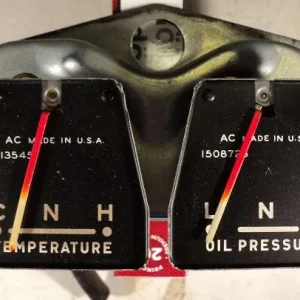 1958 Buick Specialoil pressure gauge, (thermometer broken, pipe cut) Endast idag