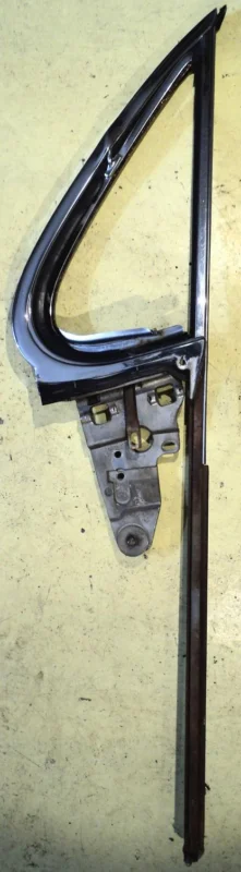 1961 Cadillac2dr htventilation window unit (without glass pane)left Snabb leverans