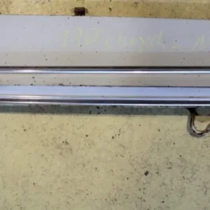 1966Chrysler Newport fender skirtleft Beställ nu