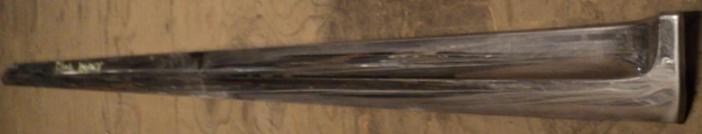 1963Chrysler Newportrocker panel molding left (there are always few marks and or bumps). Note only in stor Endast idag