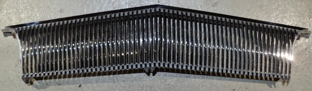 1961 Oldsmobile Super 88grill(incredibly fine original chrome) Note only in stor Premium