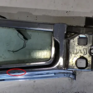 1960 Buick 2dr htventilation window unitright(U-channel rail bent) Handla nu