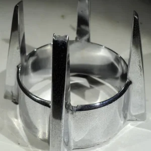 1960 Lincoln Continentalchrome rear light(some pores in the chrome) Utförsäljning