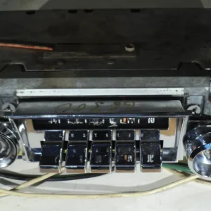 1966Chrysler 300radio (not tested) (missing some buttons see picture) Säker betalning