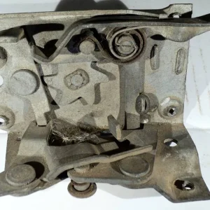 1956 Ford4dr sedanlockcase right rear Sänkt pris