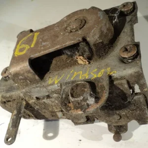 1961Chrysler Windsor lockcase left front Populärt val