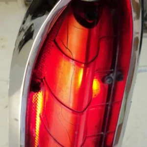 1960Oldsmobile 88taillight(cracks in the glass) right Utförsäljning