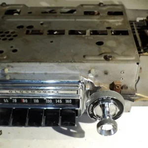 1961 Oldsmobile 98radio (not tested) Erbjudande