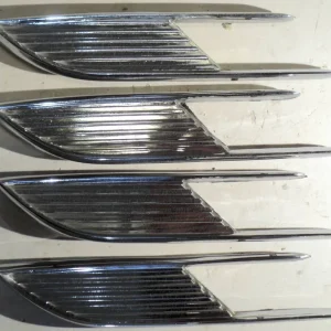 1960Buick ElectraemblemLeft front fender 4 pcs.left front Kampanj
