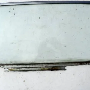 1961 Ford Galaxie 2 dr cab side window right front Trygg betalning